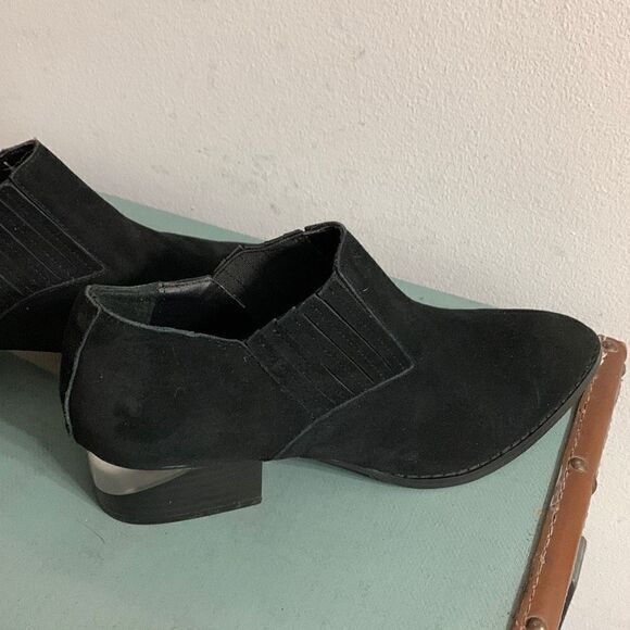 Steve Madden‎ black ankle boots. Clear heel suede booties size 7.5 - Picture 4 of 7